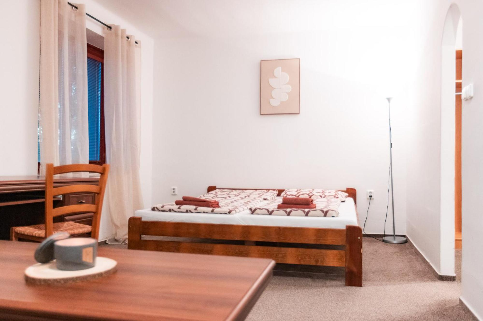 Hotel Rozkos Česká Skalice Esterno foto