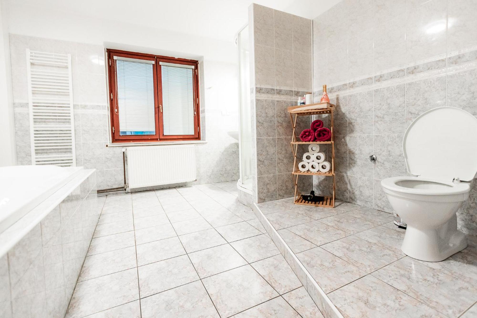 Hotel Rozkos Česká Skalice Esterno foto